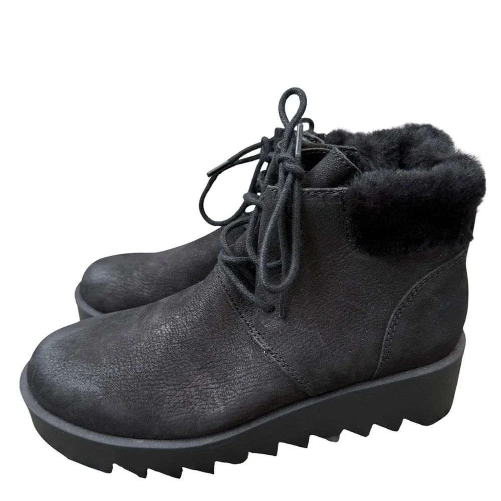 Eileen Fisher Black Nubuck Sheared Lamb Fur Trim Sawtooth Platform Boots 5.5 NEW